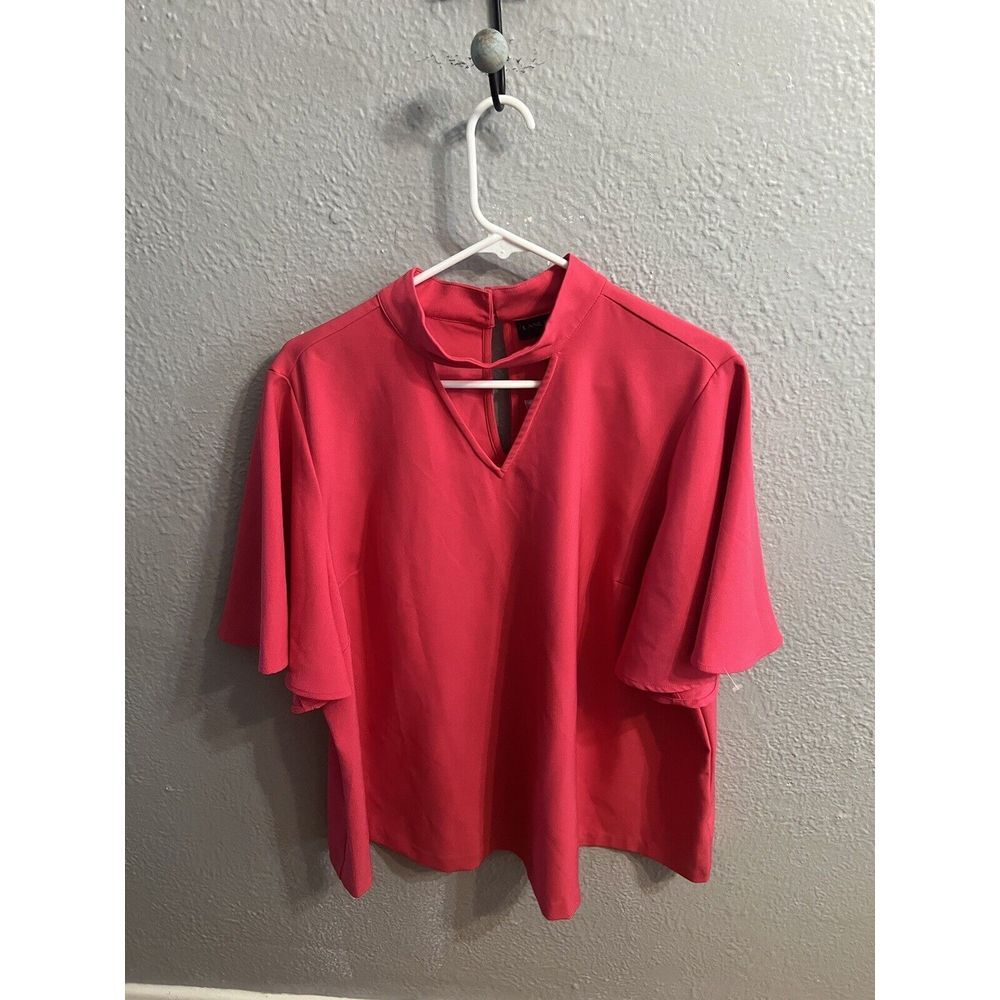 Lane Bryant  Size 20 Hot Pink Keyhole Neckline Flutter‎ Short Sleeve Top